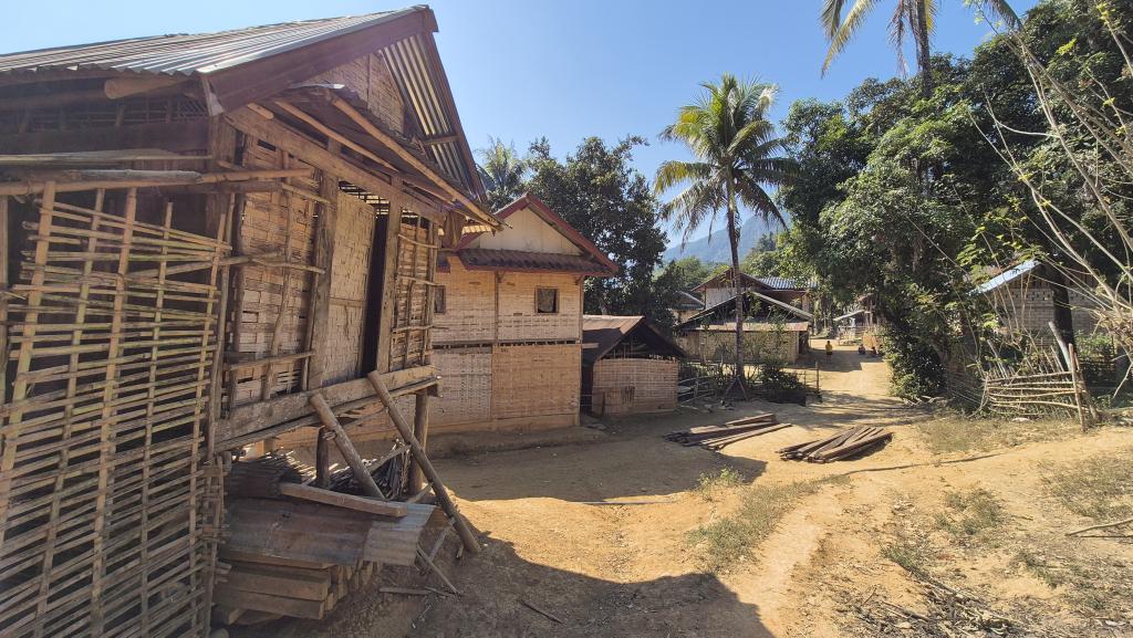 104 Wanderung nach Houay Sen