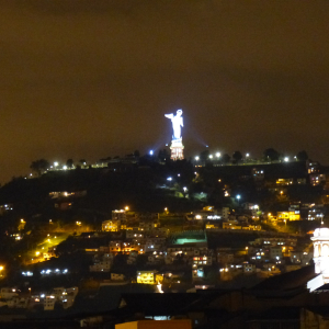 140-Quito-by-night