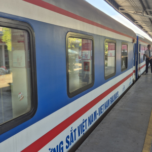 071-Zug-nach-Thap-Cham